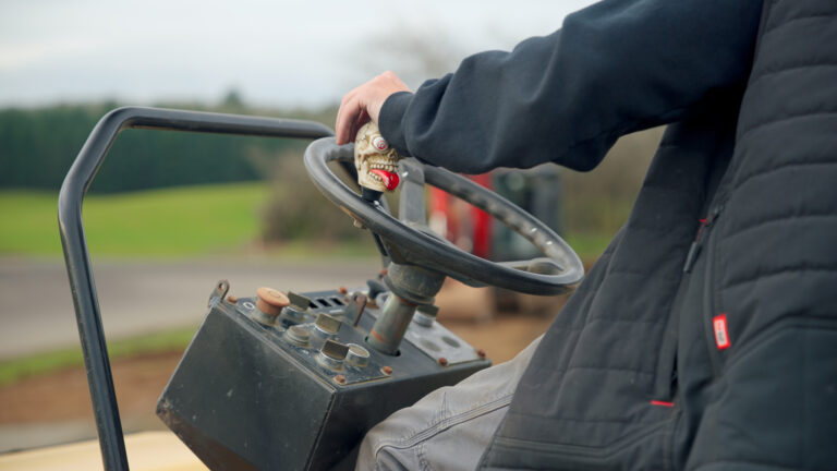 s0129.00 30 52 37.still022